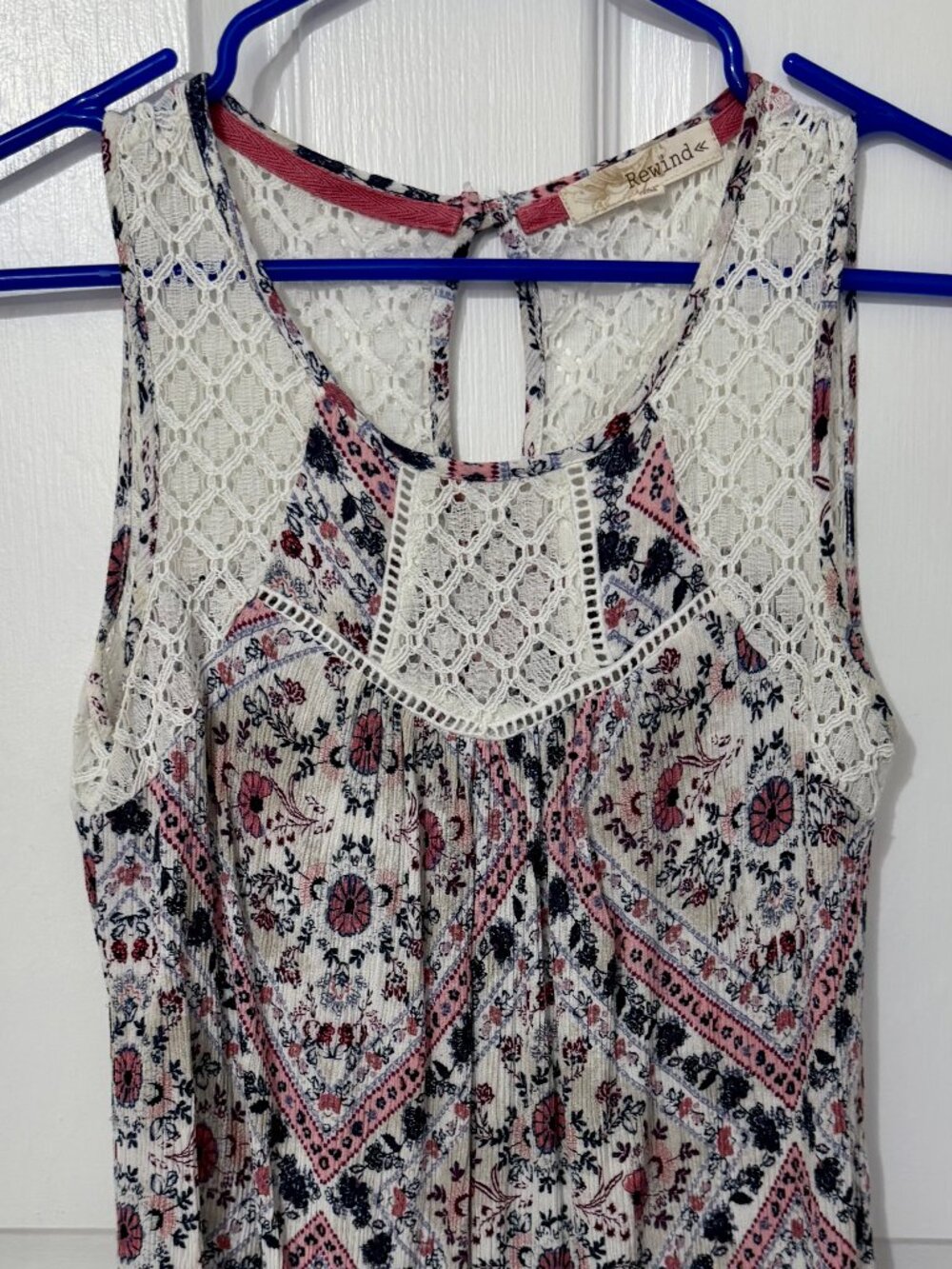 VERY NICE REWIND PATTERNED SLEEVELESS LACE TANK TOP SHIRT - JUNIOR MEDIUM M